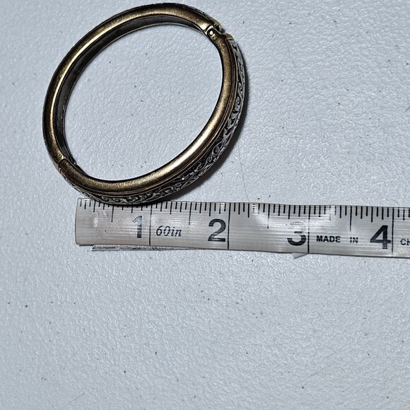 Vintage Ornate Brass Silver Tone Hinged Bangle Bracelet Scrollwork Detail Women - Picture 4 of 4